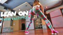 Няшный танец Twerk Freestyle - «Девушки»