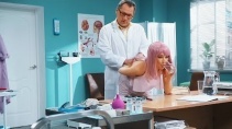 Пациент который не может заснуть перед операцией - «Видео приколы»