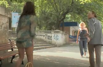Как ловко чувак забрался на дерево - «Видео приколы»